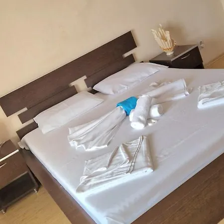 Mara Guest house