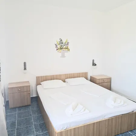 Guest house Mara